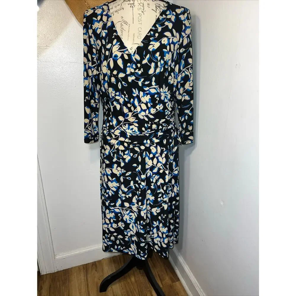 Evan Picone,L, black floral Deep V faux wrap, belted side,‎ stretchy knit midi
